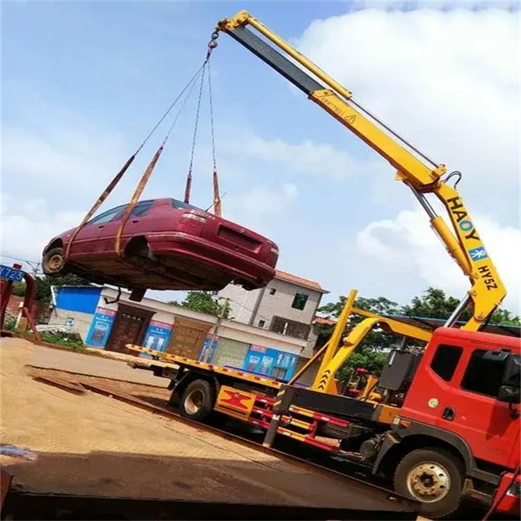 宁德蕉城吊车吊汽车的正确方法